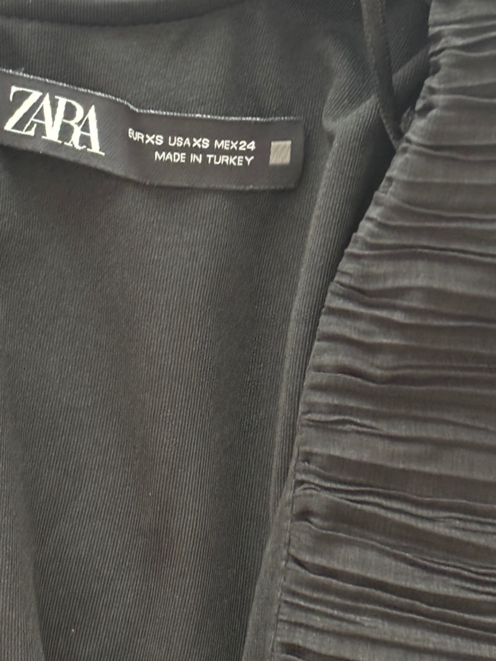 Zara Short Pleated Jumpsuit - Black Size XS - Picture 10 of 11
